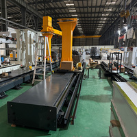 Robot de soudage à 7 axes personnalisé de 20 m avec moteur de 3 kW, alimentation 380 V pour l'industrie automobile et des structures en acier