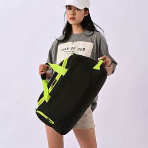 Sac de voyage pour femmes, sac de sport imperméable pour yoga et gym avec compartiment à chaussures - Product Image 4