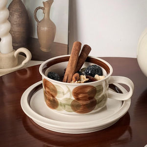 Ensemble tasse et soucoupe à café en céramique peintes à la main, motif floral rétro, style vintage finlandais, tasse à latte artistique de haute qualité - Product Image 5