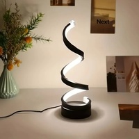 Lampe de table LED spirale moderne exclusive 2025 pour e-commerce transfrontalier, lumière d'ambiance, alimentation USB, commande par bouton-poussoir pour chambre à coucher