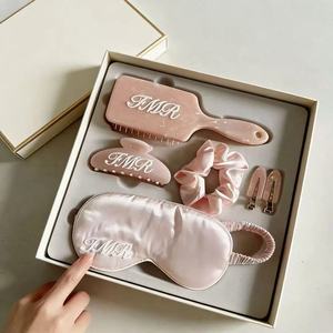 Mantella <span class=keywords><strong>per</strong></span> Parrucchiere in Acetato Rosa con Logo Personalizzato OEM/ODM - Regalo di Alta Qualità <span class=keywords><strong>per</strong></span> la Cura dei Capelli <span class=keywords><strong>per</strong></span> Donne - Product Image 1