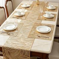 Ensemble de chemin de table et de dessous-de-plat en PVC découpé avec feuilles d'or luxueuses |   Tapis de table décoratif antidérapant |   Fête à domicile, hôtel, mariage