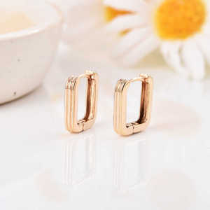 ต่างหูแบบห่วงมงกุฎคลาสสิกน้ำหนักเบามีสไตล์เงินสเตอริง925ชุบโรเดียมชุบทองด้วยหินโมราปาร์ตี้งานแต่งงานสวมใส่ทุกวัน - Product Image 2