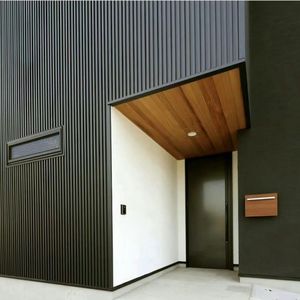 ألواح جدارية معدنية للجدران الخارجية بشريحة عازلة من بولي يوريثين فوم بلا درزات وتصميم متشابك شائعة في تشيلي - Product Image 4