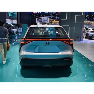 Auto <span class=keywords><strong>BZ4X</strong></span> Long Range Pro <span class=keywords><strong>2023</strong></span> Version Ultra Gauche AWD 4x4 Transmission intégrale SUV Électrique Turbo Intérieur Cuir Foncé - Product Image 4