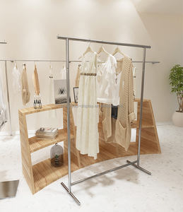 מודרני פשוט תעשייתי מתכת בגדי מדפי צינור נירוסטה בוטיק בגדי מדפי עבור חנויות - Product Image 5