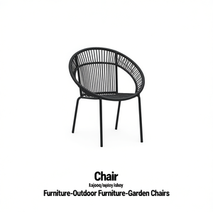 Sedia da Giardino Moderna in Rattan, Arredo Esterno Durevole con Design a Gambe Affusolate - Product Image 1