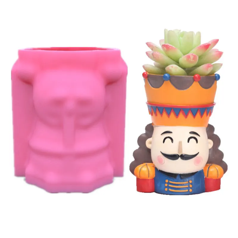 Easy operating 3D delicate crown king DIY silicone mold