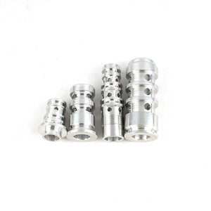 Pièces de soupape en acier inoxydable usinées avec précision par CNC Zhenguan Hardware pour applications robotiques, dimensions irrégulières et non standard. - Product Image 2
