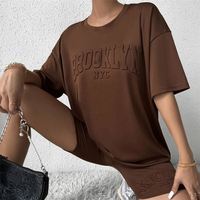 OEM Gratuit Logo 3D Personnalisé Lettre Embossée T-shirts et Biker Shorts Ensembles Femmes Eté Sport Deux Pièces Ensemble Femmes Vêtements
