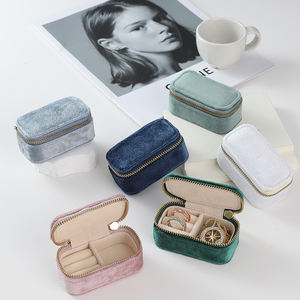 Boîte à bijoux personnalisée avec logo, en velours rose, avec fermeture éclair, mini, de luxe, anti-poussière, pour voyage, pour ranger les bagues - Product Image 1