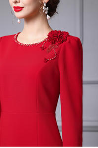 AELESEEN Robe rouge élégante et mince pour femmes Printemps Nouvel An Fleurs perlées Manches longues avec décoration à boutons Occasions importantes - Product Image 6