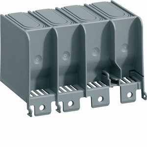 Kit Hager 2 Coperture di collegamento frontali estese per H3 X160 4P, larghezza 9,5 cm, altezza 8,51 cm - Product Image 1