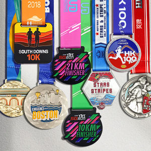 Barato Square Mascot 5K Plain Race Marathon Medallas Para Personalizar Sport Award Trofeos Metal Diseño personalizado Trofeos Medallas - Product Image 1
