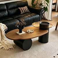 Table basse de salon de style mi-siècle en bois de noyer massif, design irrégulier, minimaliste, luxe léger, sensation haut de gamme