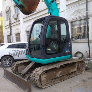 Mini-excavatrice hydraulique d'occasion Kobelco SK70 modèle 2021 de 7 tonnes avec godet de 0,3 m, moteur, pompe et composants de roulement - Product Image 3