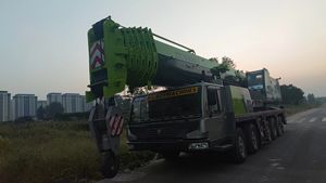 מנוף משאית זומליון באיכות גבוהה 150 טון מכונות משומשות מנופי משאיות משומשים - Product Image 5