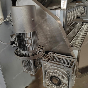 Machine <span class=keywords><strong>de</strong></span> torréfaction continue à prix compétitif pour cannelle, piment rouge, cassia, muscade, gingembre et curry - Product Image 5