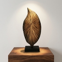 Sculpture en bois en forme de feuille, texture rayonnante effet soleil, art en bois carbonisé, style zen moderne, décoration intérieure, ornement abstrait flamme