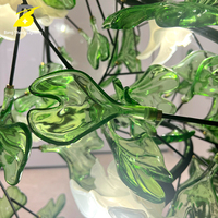 Lustre moderne en forme de ginkgo biloba, feuilles et fleurs vertes, pour atrium commercial