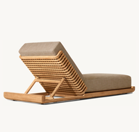 Ensemble de chaises longues en teck pour hôtel et villa de luxe - Design moderne, résistant aux UV, bois massif durable avec coussins