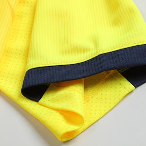 Heren Ademende Polyester Voetbalkleding-Aangepaste Naam Bedrukt Jersey Ademende Zomer Voetbal Uniform Set Sublimatie Technologie - Product Image 4