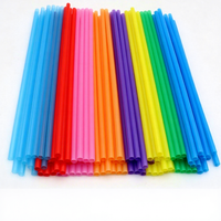 Pailles en plastique PP jetables colorées personnalisées avec logo imprimé, à embout plat et tube droit pour boissons, vente en gros
