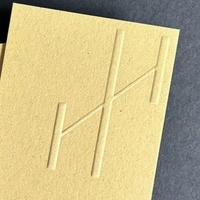 Tarjetas de Visita de Lujo en Amarillo Mostaza, Papel Grueso de Algodón, Diseño Minimalista con Grabado en Relieve, Papelería Premium para Estudio Arquitectónico