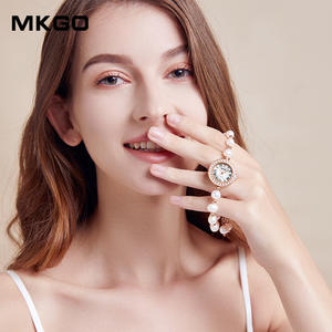 Mkgo <span class=keywords><strong>COCO</strong></span> นาฬิกาผู้หญิงประดับเพชรสร้อยข้อมือมุกน้ำจืดกันน้ำหน้าปัดเล็กหรูหราแบบโรมัน - Product Image 4