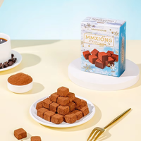 Vente en gros d'usine, chocolat noir personnalisé OEM, saveur lait et fraise, carrés de chocolat