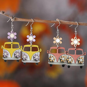 Nuevo personalizado Back-to-school Season Teacher Gift Colorful Car Pendientes de madera - Product Image 2