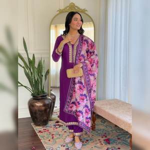 Kurta pantalon et dupatta pour femme en coton traditionnel, magnifique, pour les fêtes d'été, longueur genou, matériaux recyclés, vente en gros, anti-humidité - Product Image 1