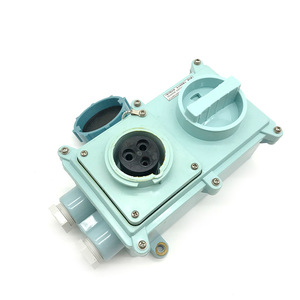 Enchufe Industrial Marino RSIL2-2 en Existencia 792772IEC Enchufes y Tomas de Corriente con Interruptor Bloqueable (No Bloqueable) - Product Image 1
