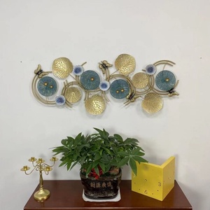 Decoración de Pared Vertical Moderna de Diseño Estilizado de 127 * 47 CM, Decoración Metálica Horizontal para Montar en la Pared - Product Image 3