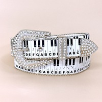 Ceinture pour femme Jiahao Designer Original, style Hip Hop, noir et blanc, motif touches de piano, imprimé lettres Y2K, accents diamantés