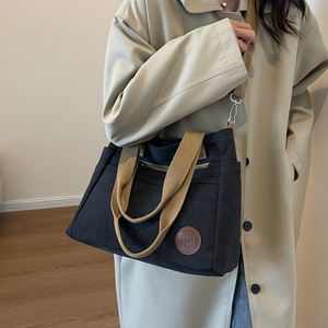 Borse a tracolla con Logo personalizzato in gomma di alta qualità - Product Image 2