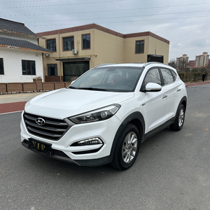 Auto Usado Barato de Segunda Mano para Trabajo, Familia o Viajes Diarios |   2016 para Hyundai Tucson Turbo |   LWD FWD |    R17 1.6T - Product Image 2