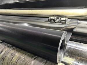 Manufacturer Price HDPE Geomembrane <b>Liner</b> 500micron 1000micron 0.75mm 1.5mm <b>Pond</b> <b>Liner</b> for Dam <b>Liner</b> - Product Image 4