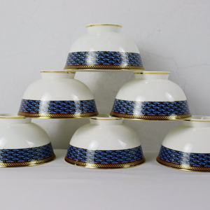 Juego de Tazones y Cucharas de Cerámica Azul y Roja de Lujo Europeo Personalizado al por Mayor, Sostenible y Elegante para Fiestas - Product Image 1