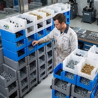 Boîte en polypropylène (PP) blanc empilable, bac de tri à façade ouverte en panneau alvéolaire pour entrepôt et distribution