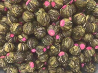 Thé aux fleurs et aux herbes, thé fleuri, beauté pour le bain