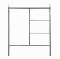 Échafaudage industriel en aluminium, portique de passage avec stabilisateurs pour une maintenance hospitalière stable