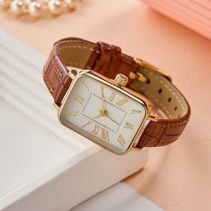 Échelle romaine vintage petit cadran <span class=keywords><strong>rectangulaire</strong></span> Niche tempérament étudiant ceinture en cuir <span class=keywords><strong>montre</strong></span> à quartz pour <span class=keywords><strong>femme</strong></span> - Product Image 3