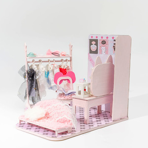 KNOWME <span class=keywords><strong>Puzzle</strong></span> 3D Educativo Fai-da-Te per Bambini, Casa delle Bambole in Legno con Stanza della Principessa e Figurine IP - Product Image 6
