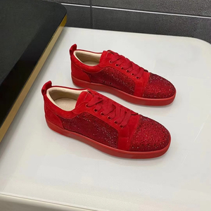 ดีไซน์เนอร์แฟชั่น ผลิตภัณฑ์คุณภาพสูง สีแดง ดูดซับแรงกระแทก น้ำหนักเบา ป้องกันกลิ่น ดีไซน์หรูหรา พื้นรองเท้าแบบแบน - Product Image 1