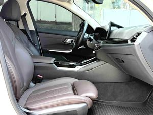 Voitures électriques <span class=keywords><strong>BMW</strong></span> <span class=keywords><strong>I3</strong></span> EDrive 35L, autonomie CLTC 526 km, batterie CATL NCA, chauffage des sièges, protection piétonne passive, en stock, à vendre - Product Image 5
