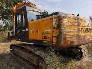 Meilleur prix pour les excavatrices sur chenilles d'occasion Hyundai 220LC-9S/225c-9/225lc-7/150lc-7, moteur Cummins, 22 tonnes, godet de 1,0 m, bon état - Product Image 2