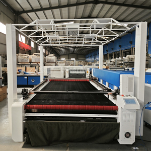 Machine de découpe laser CNC LaserMen-1825 avec caméra CCD pour vêtements, tissus, chaussures, sacs, textiles - Product Image 4