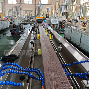 Gerecycled Plastic Wpc Hek Fabricage <span class=keywords><strong>Machine</strong></span> Reliëf/Wandpaneel Extruder Outdoor Pe Wpc Floor Board/Bekleding <span class=keywords><strong>Machine</strong></span> - Product Image 1