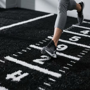 Logo personnalisé Couleur Durable Turf Stripes Indoor Sport <span class=keywords><strong>Sprint</strong></span> Vitesse Agilité Gazon Artificiel pour Gym Zone d'Entraînement Fonctionnel - Product Image 2